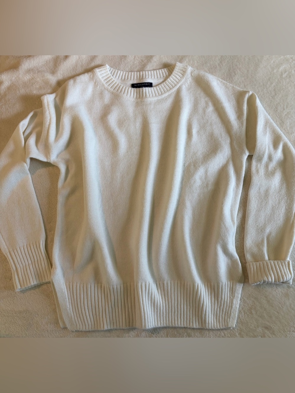 Banana Republic Women’s Cream Crewneck Sweater - Soft Knit